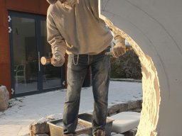 Bildhauer in Aktion